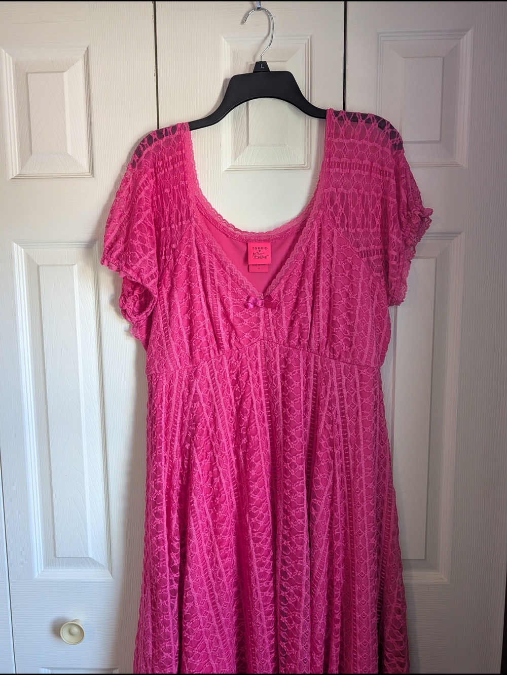 torrid Hot Pink Betsey Johnson Puff Sleeve Dress - Picture 4 of 5